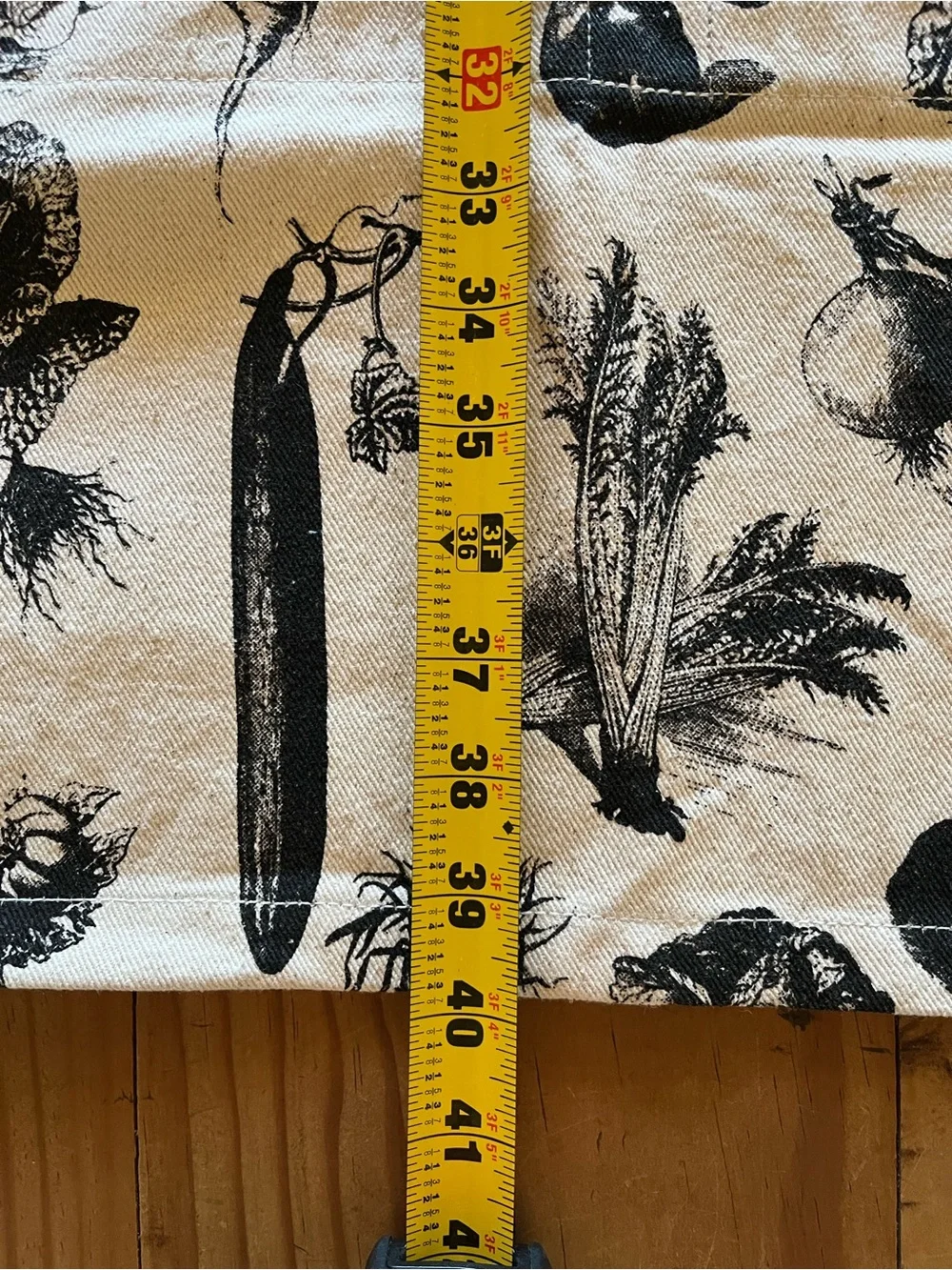 Black & Cream Canvas Vegetable Print Kitchen Apron